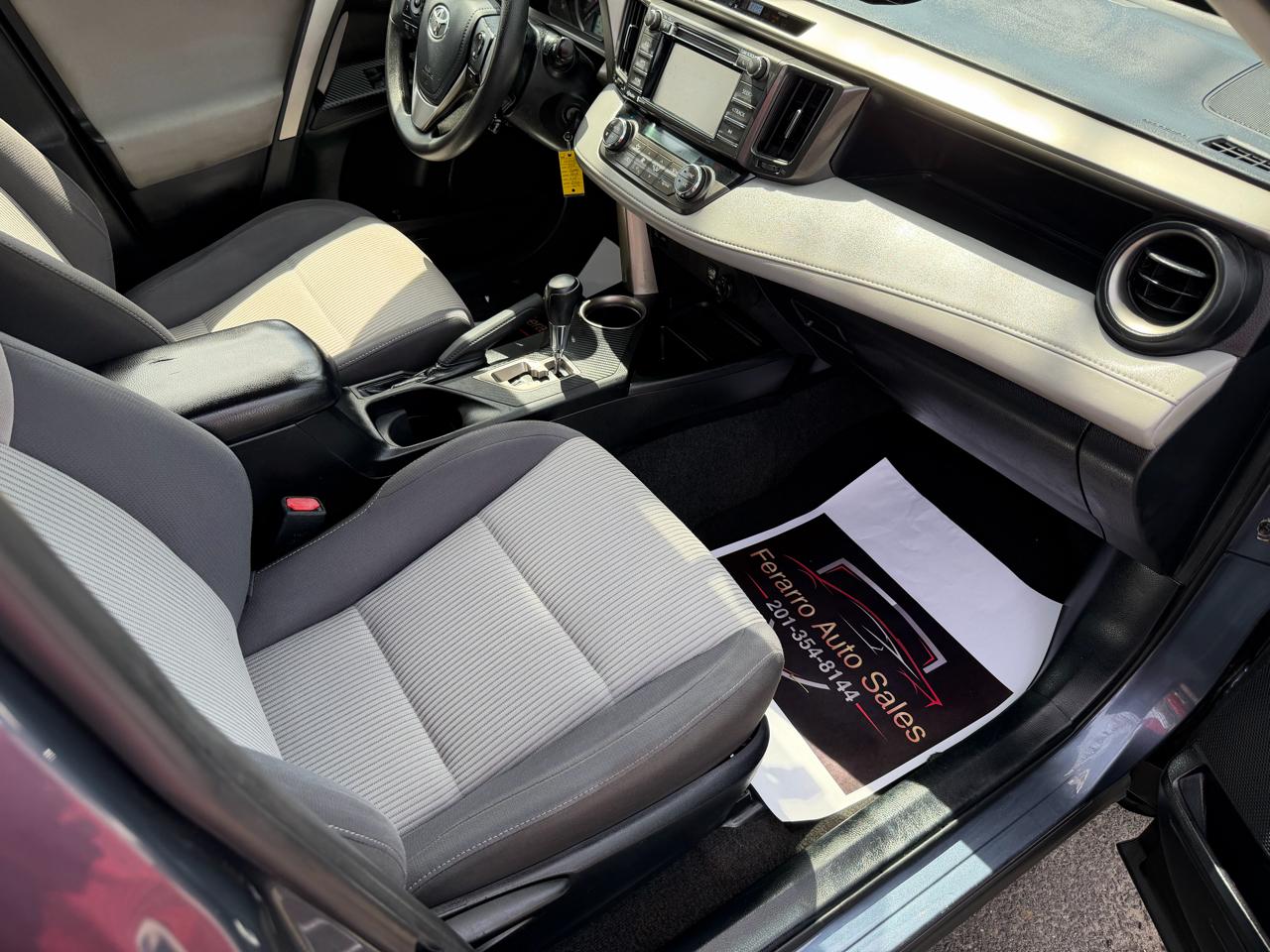 Toyota RAV4 XLE AWD 2014