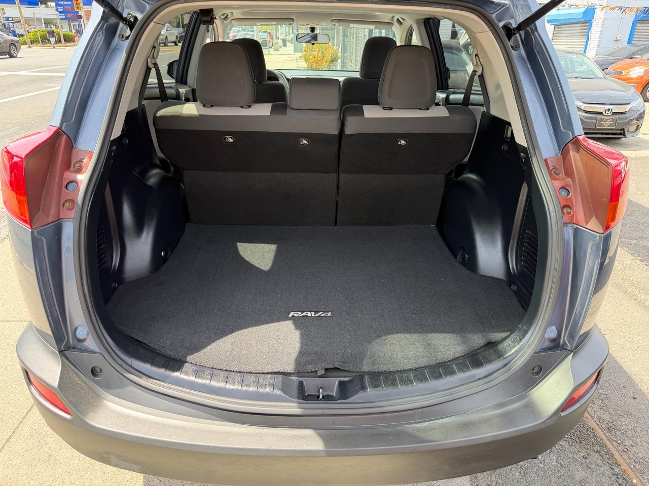 Toyota RAV4 XLE AWD 2014