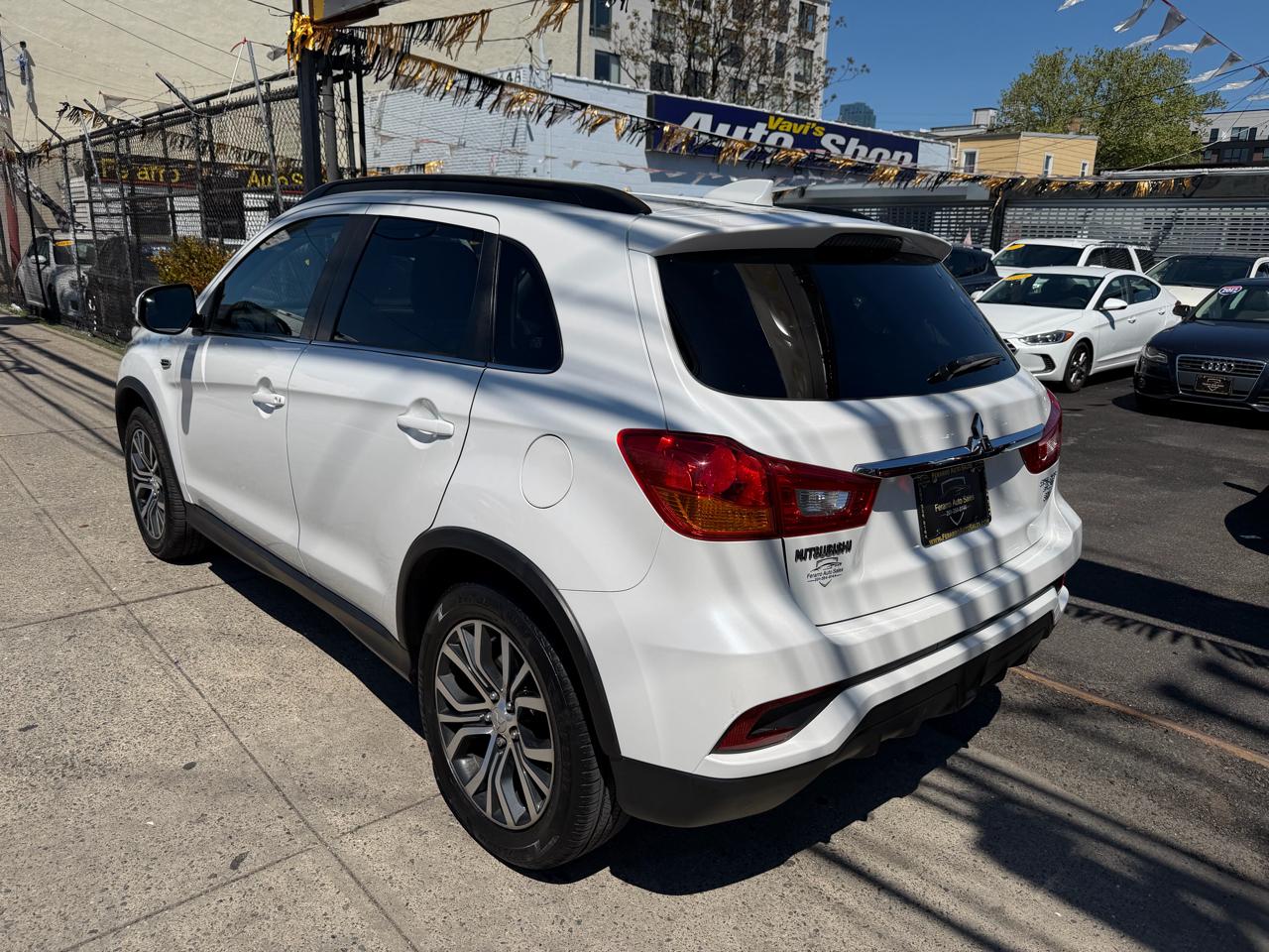 Mitsubishi Outlander Sport 2.4 SEL 4WD CVT 2018