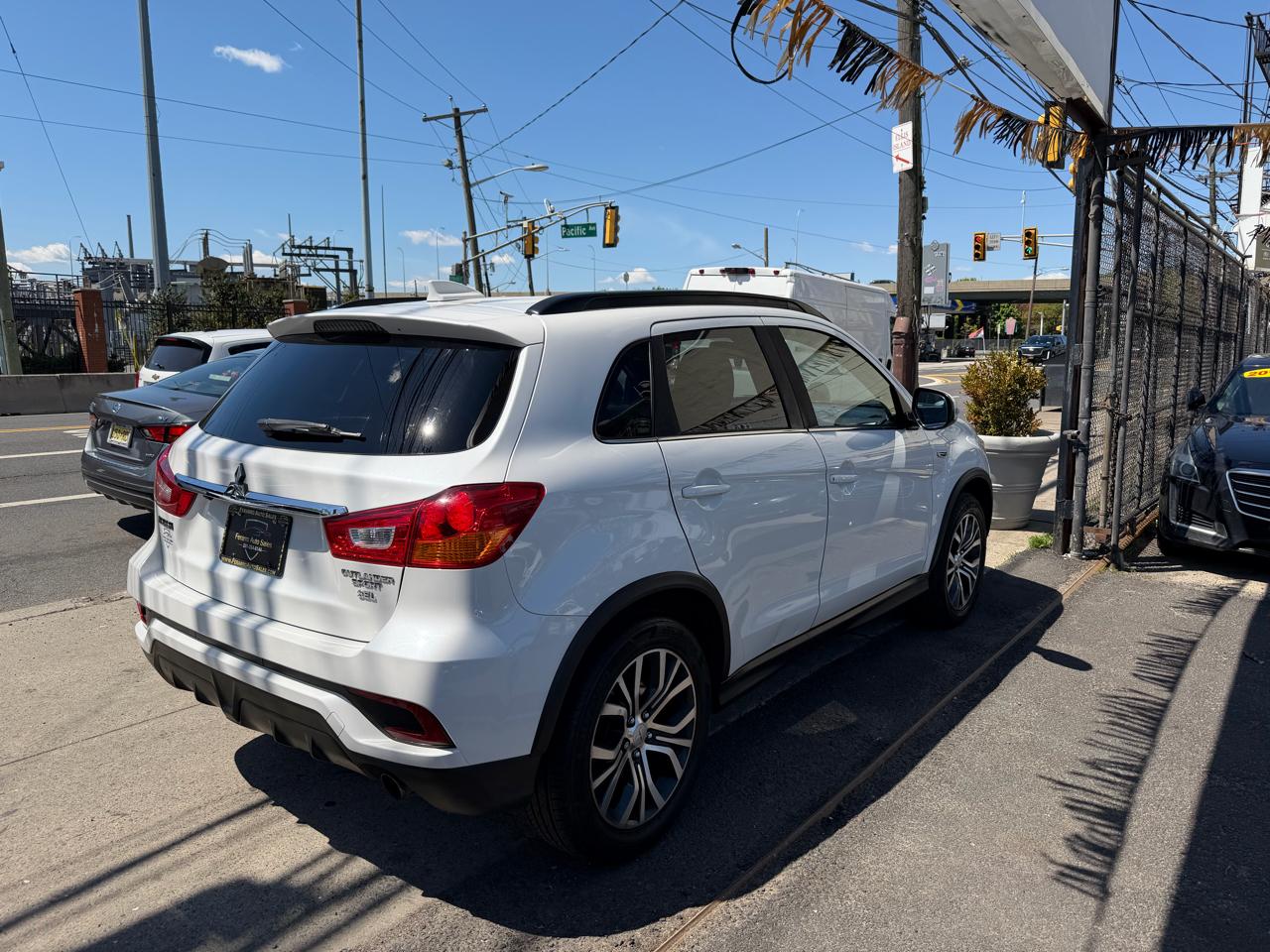 Mitsubishi Outlander Sport 2.4 SEL 4WD CVT 2018