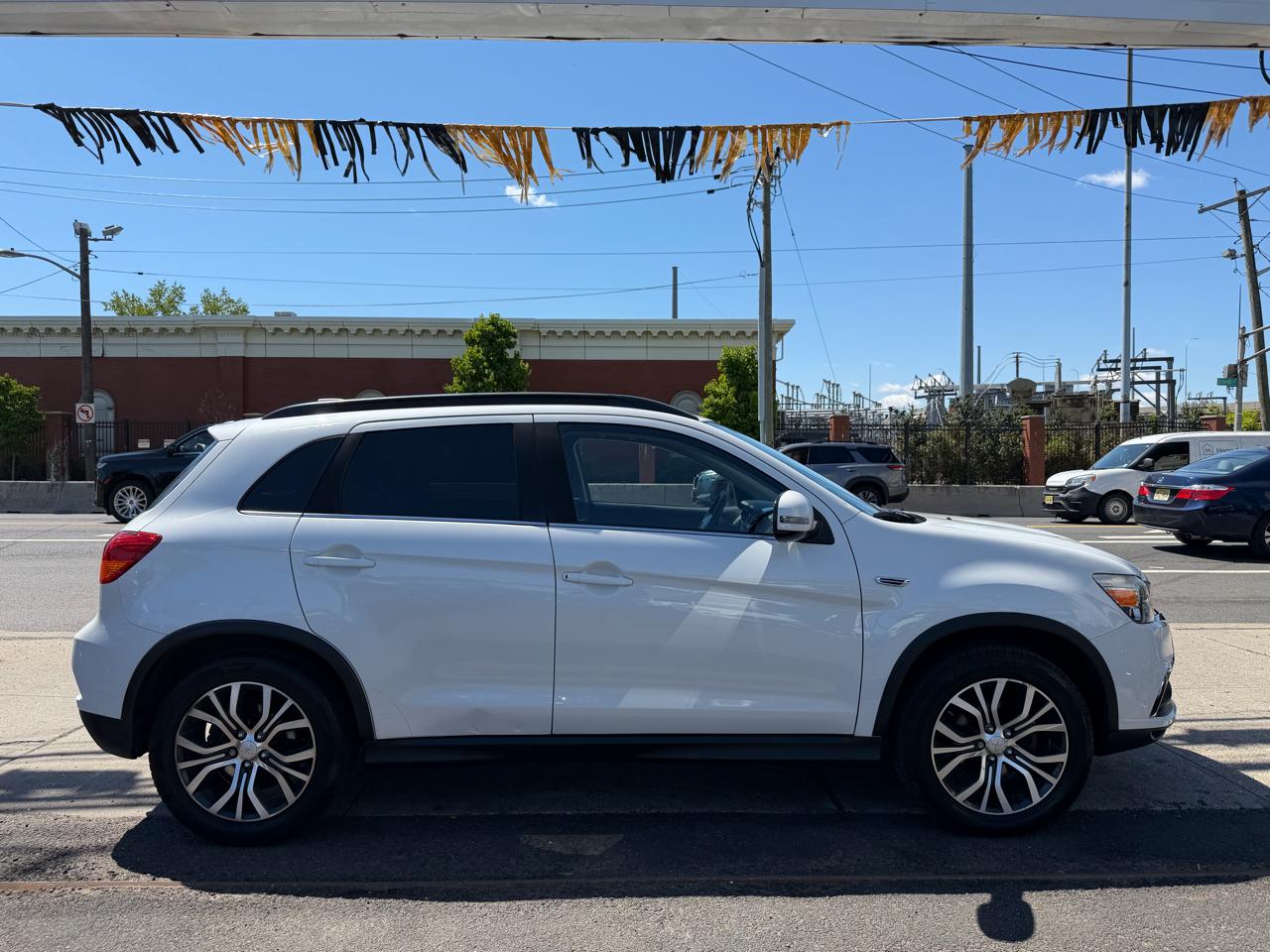 Mitsubishi Outlander Sport 2.4 SEL 4WD CVT 2018