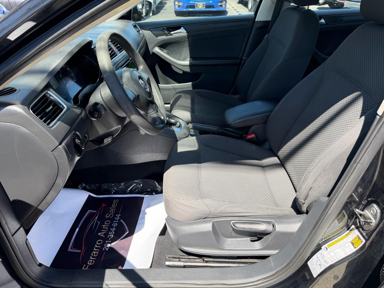 Volkswagen Jetta S 2013