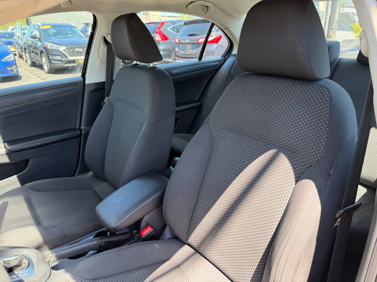 Volkswagen Jetta S 2013