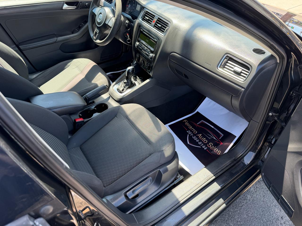 Volkswagen Jetta S 2013