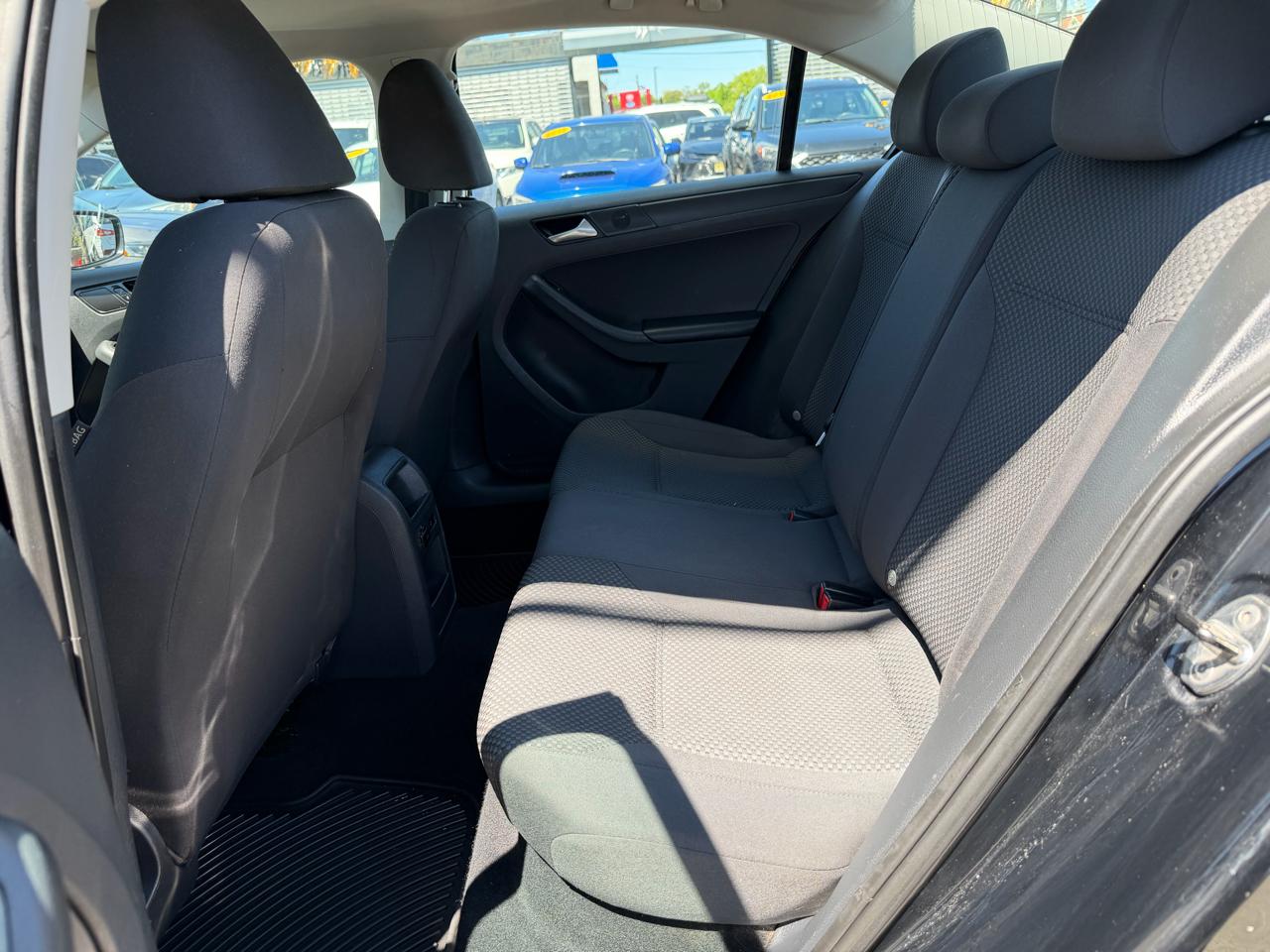 Volkswagen Jetta S 2013
