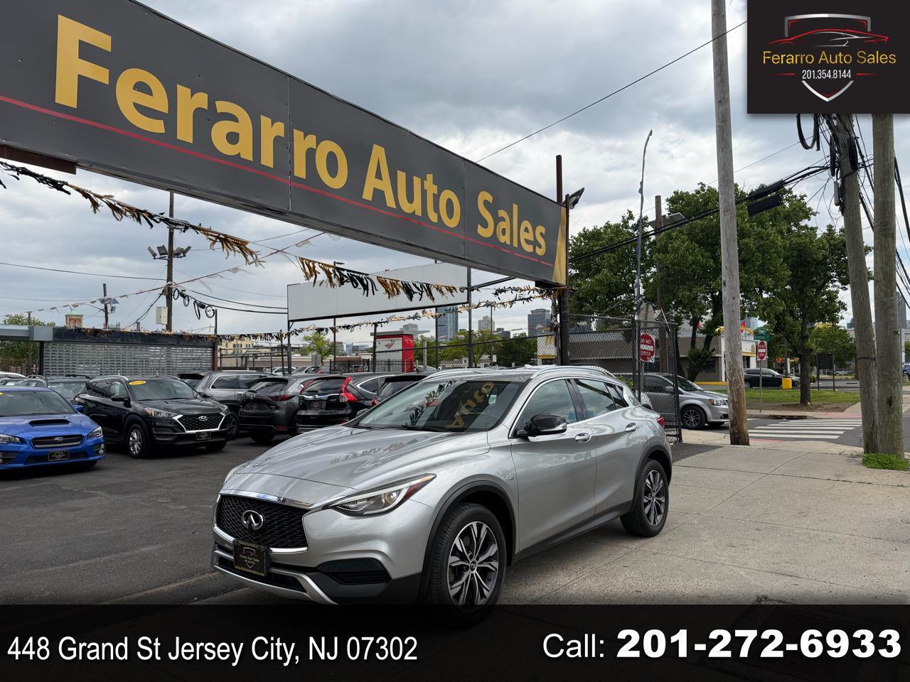 Infiniti QX30 Luxury AWD 2017
