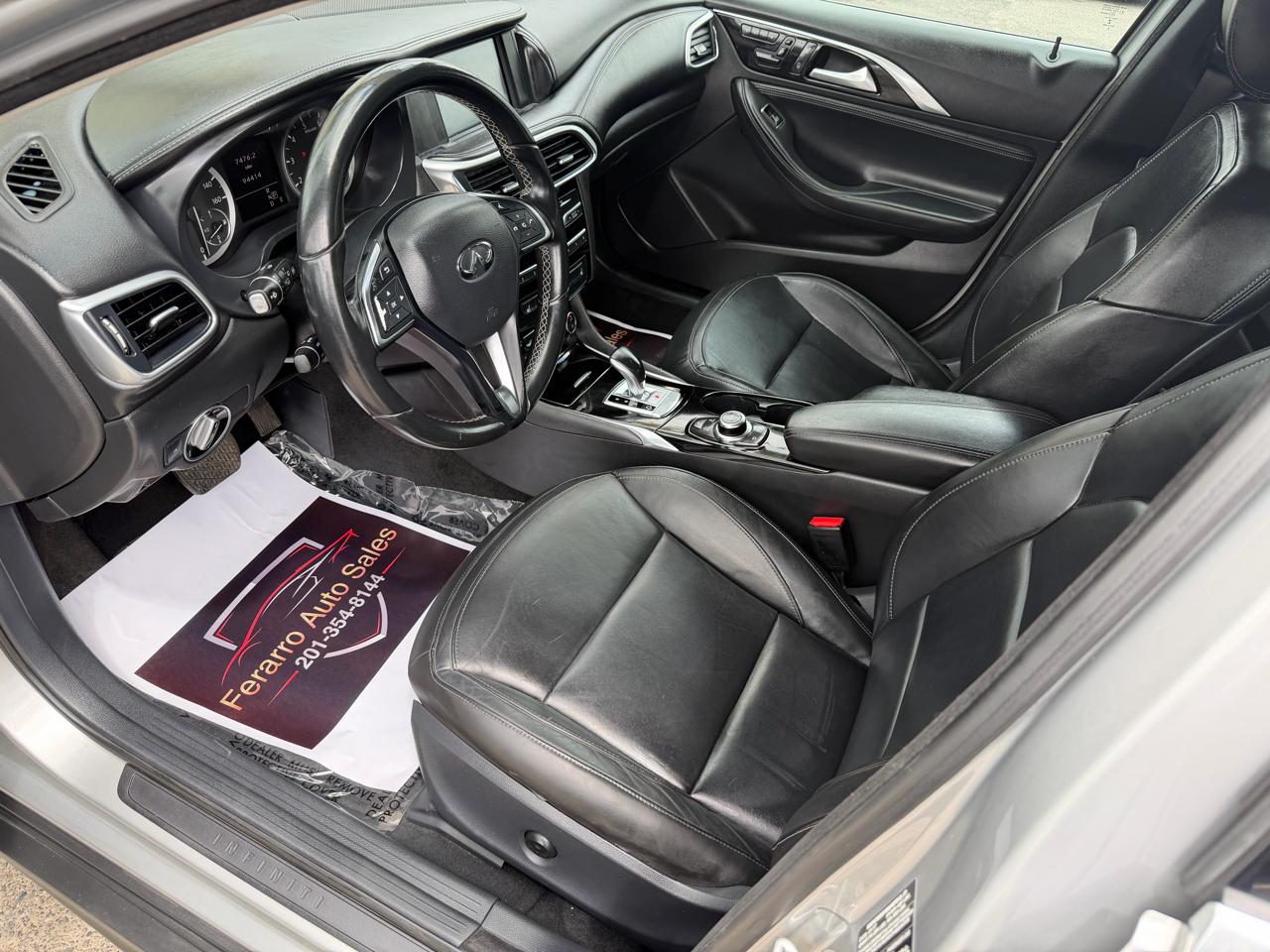 Infiniti QX30 Luxury AWD 2017