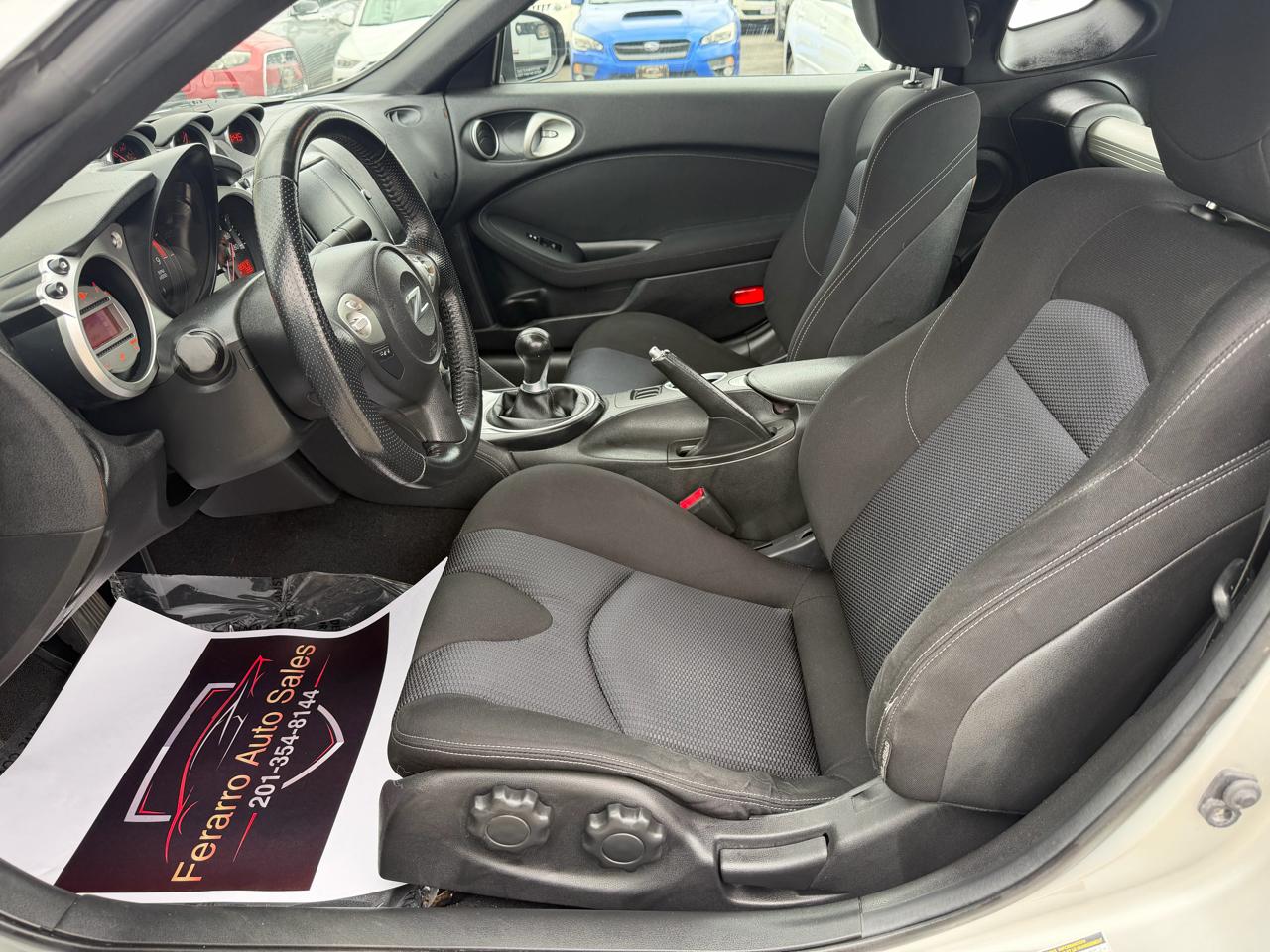Nissan 370Z Coupe 2009