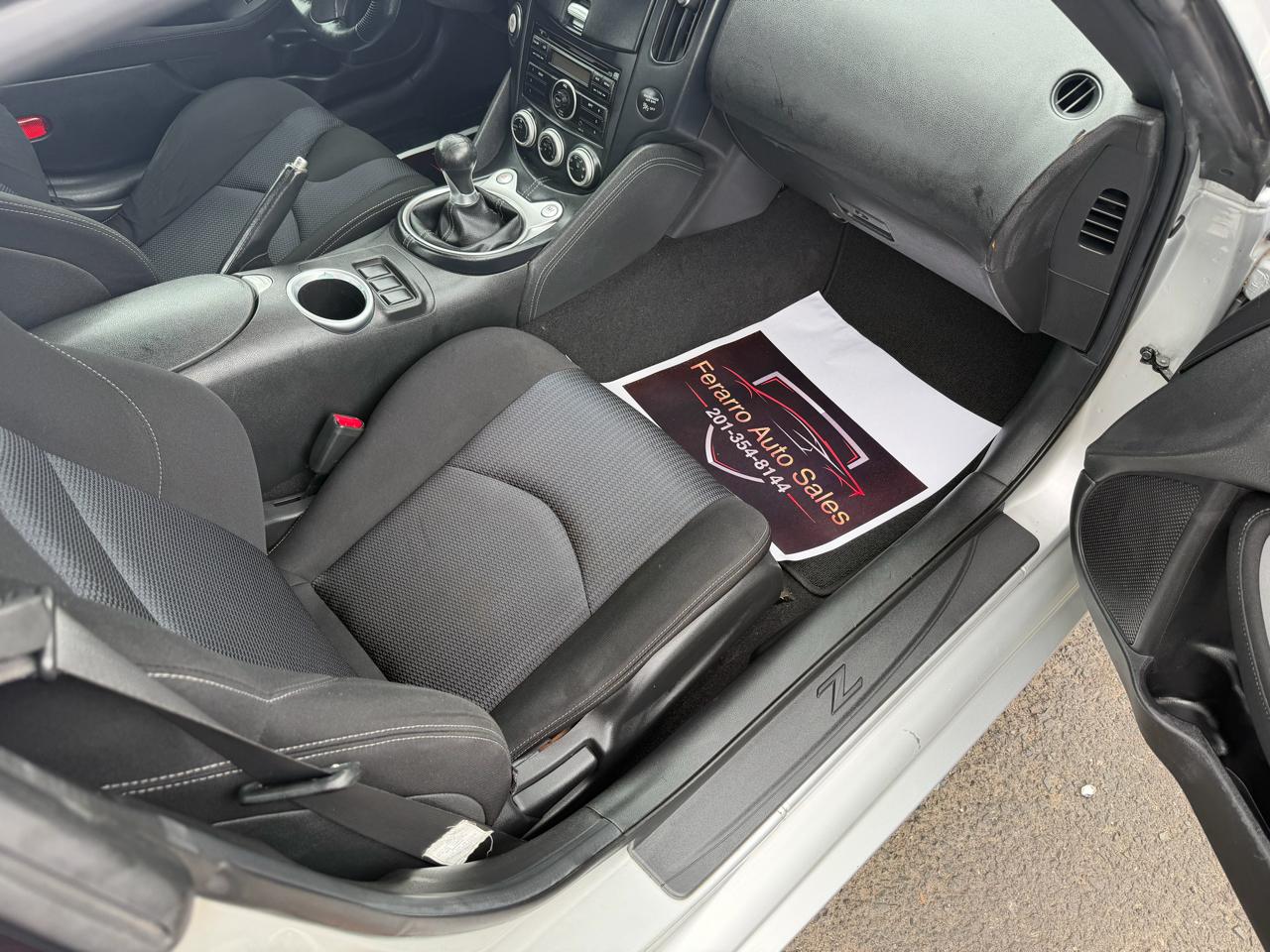 Nissan 370Z Coupe 2009