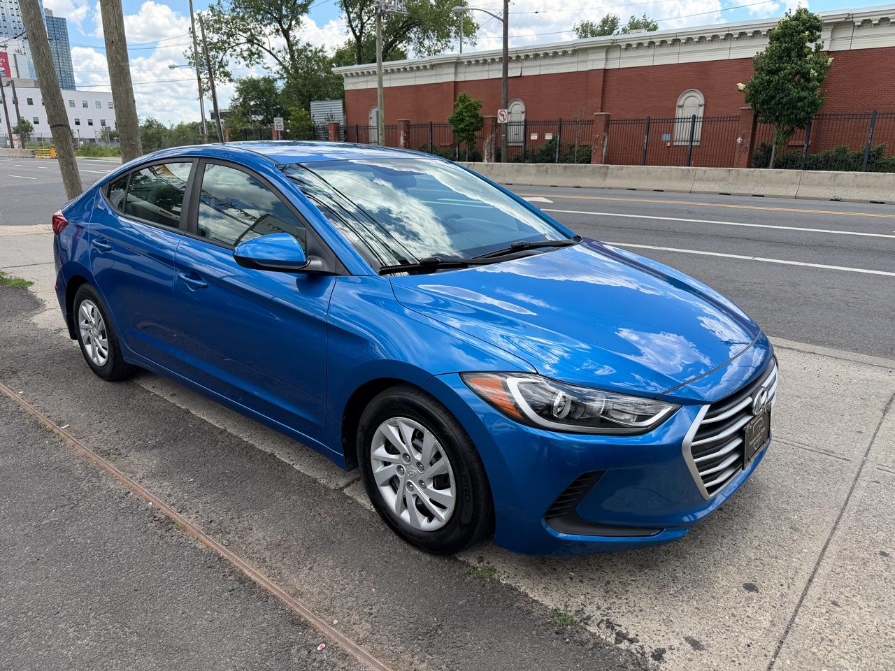Hyundai Elantra SE 6AT 2018