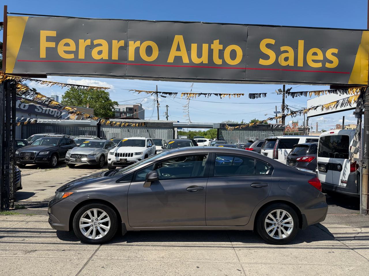 Honda Civic EX Sedan 5-Speed AT 2012