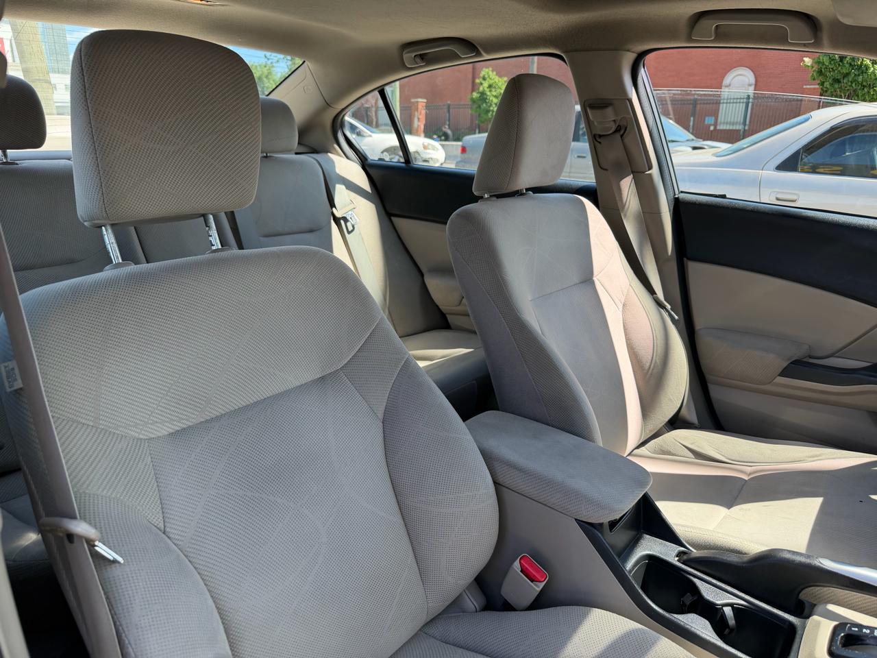 Honda Civic EX Sedan 5-Speed AT 2012