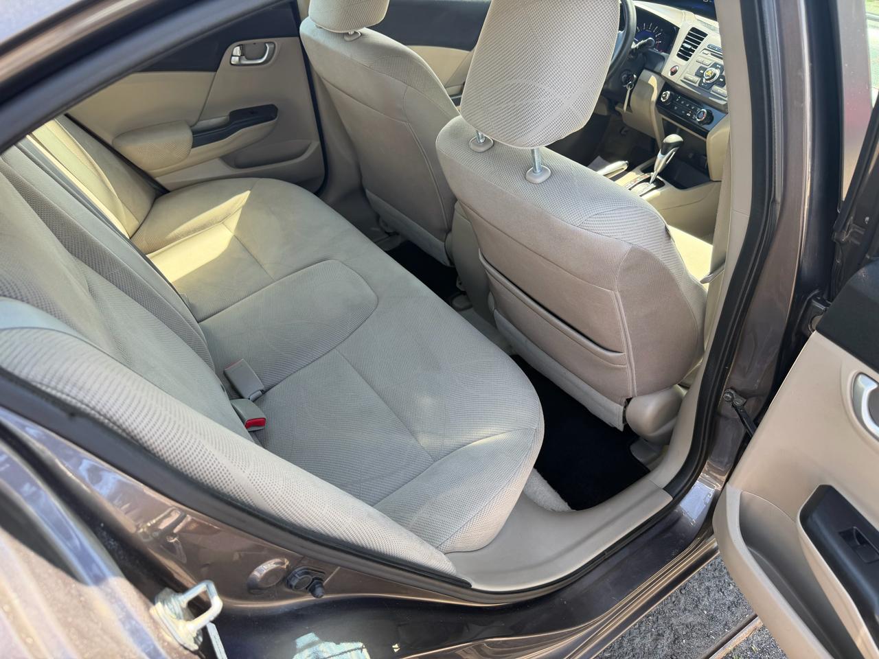 Honda Civic EX Sedan 5-Speed AT 2012