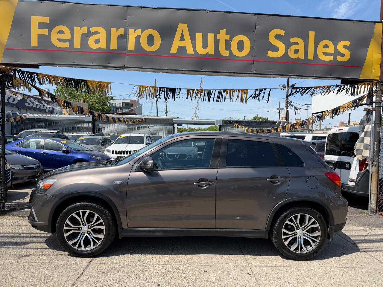 Mitsubishi Outlander Sport 2.0 ES 4WD CVT 2018
