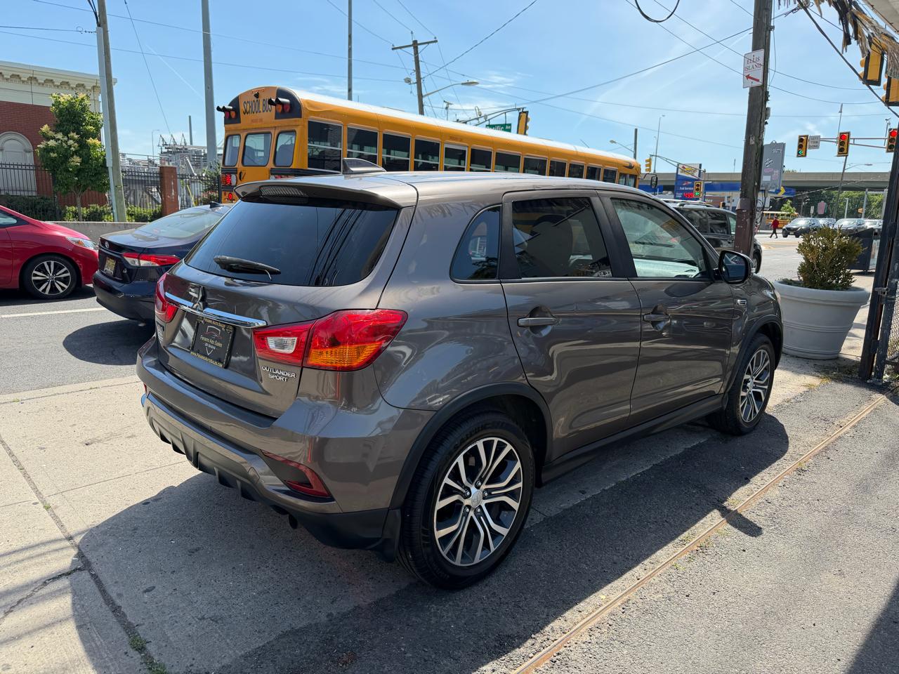 Mitsubishi Outlander Sport 2.0 ES 4WD CVT 2018