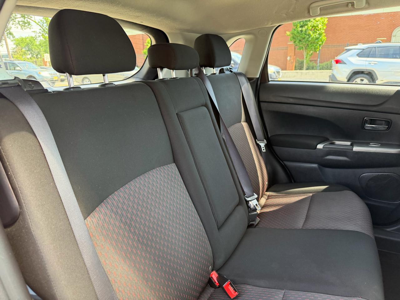 Mitsubishi Outlander Sport 2.0 ES 4WD CVT 2018