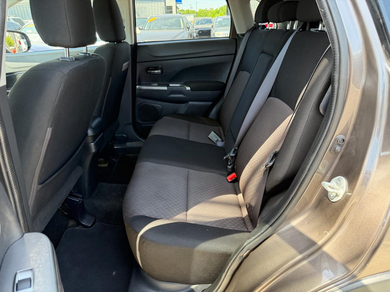 Mitsubishi Outlander Sport 2.0 ES 4WD CVT 2018
