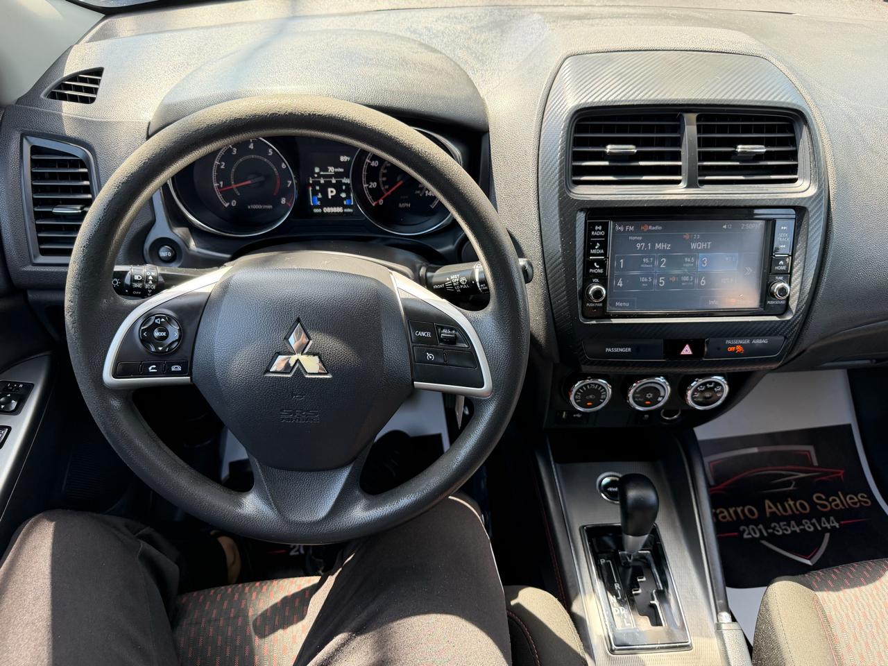 Mitsubishi Outlander Sport 2.0 ES 4WD CVT 2018