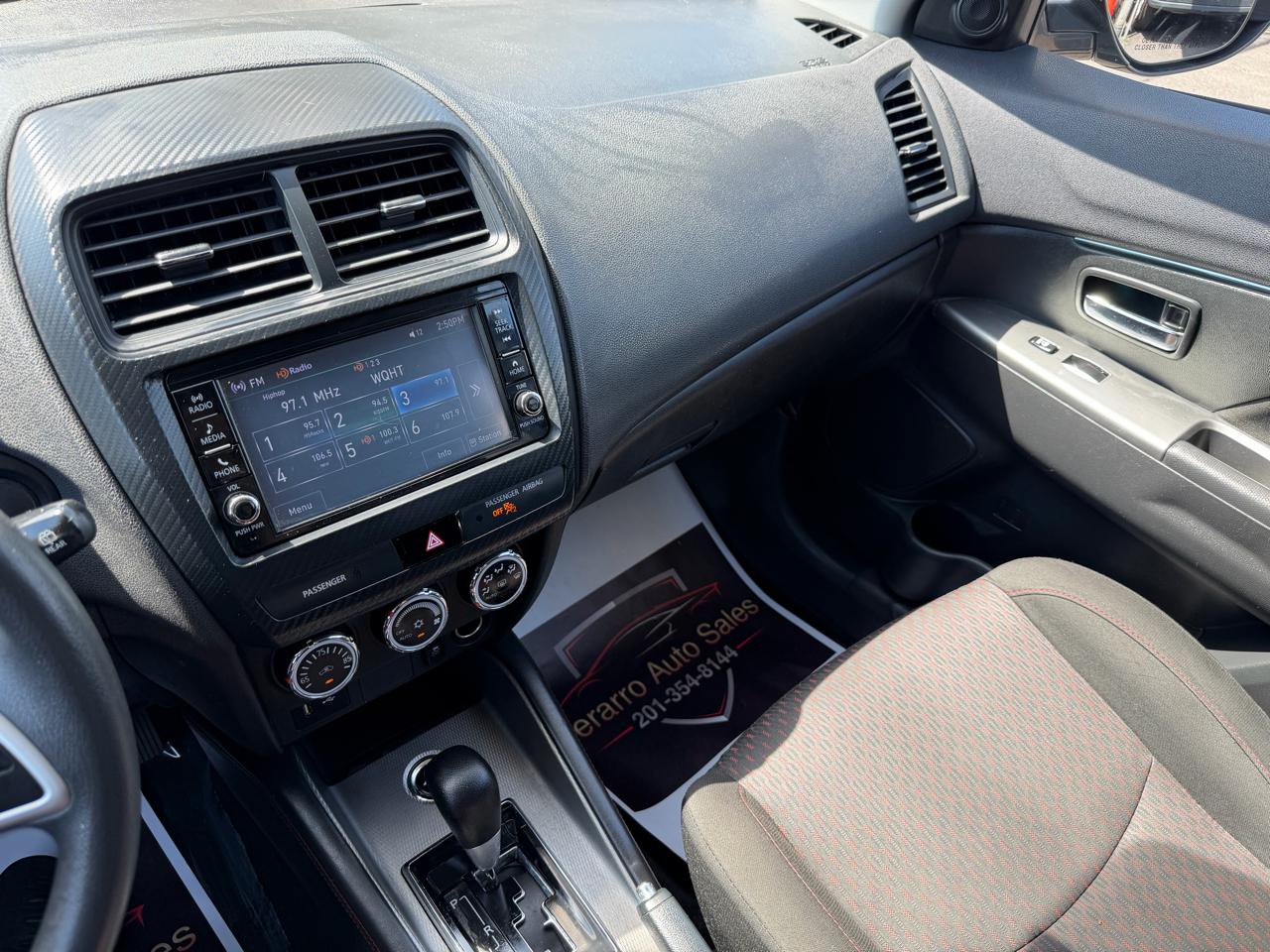 Mitsubishi Outlander Sport 2.0 ES 4WD CVT 2018