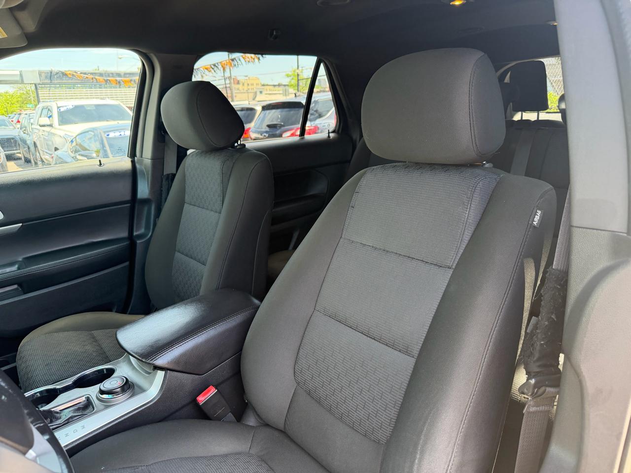 Ford Explorer 4dr XLT 4WD 2015