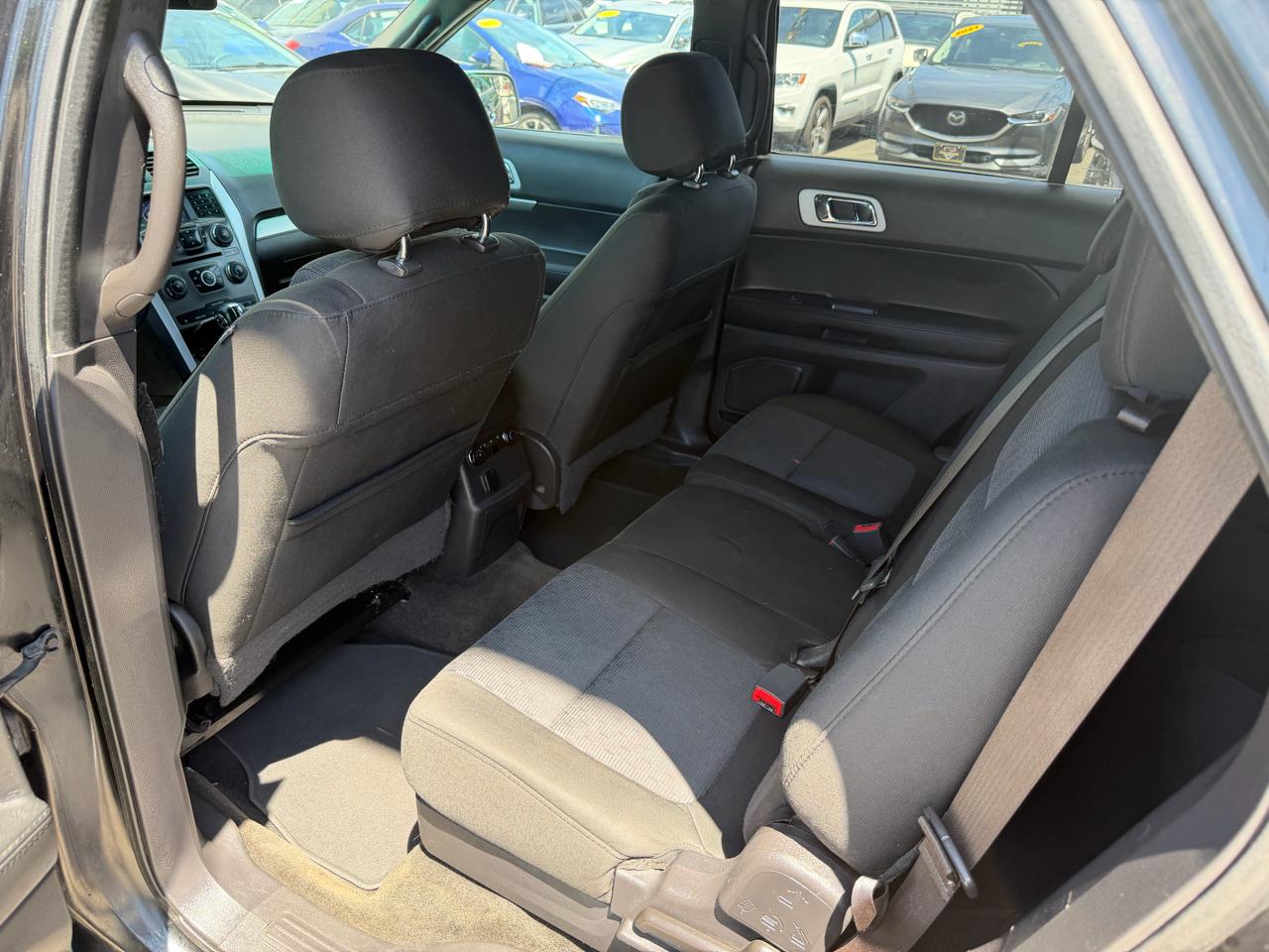 Ford Explorer 4dr XLT 4WD 2015