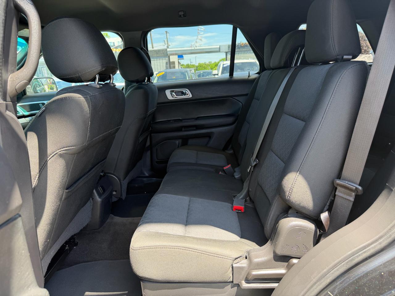 Ford Explorer 4dr XLT 4WD 2015