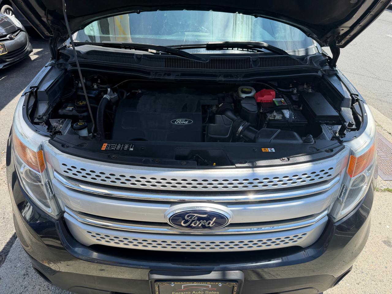 Ford Explorer 4dr XLT 4WD 2015