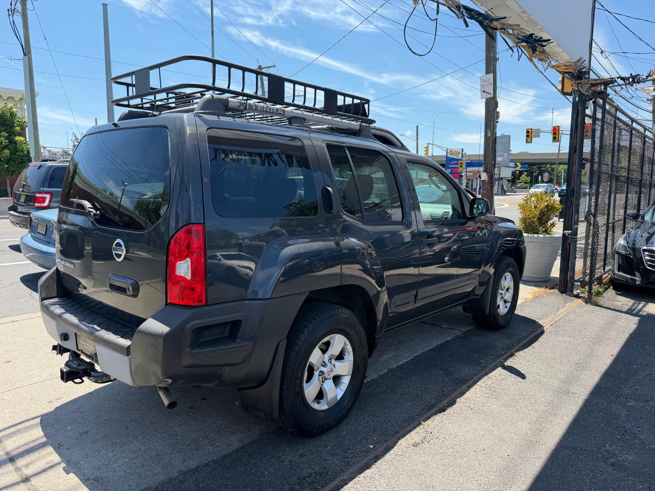 Nissan Xterra X 4WD 2011