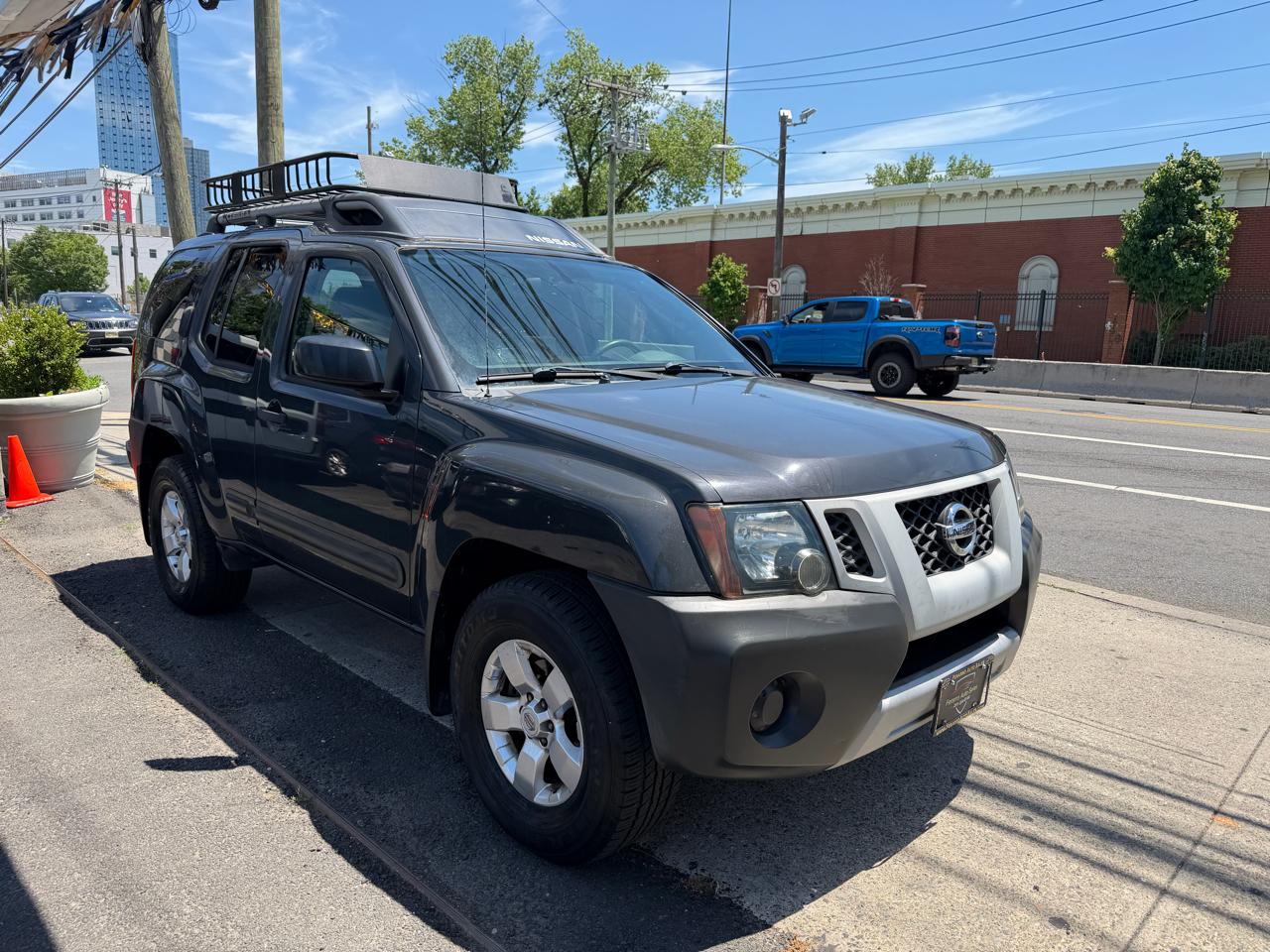 Nissan Xterra X 4WD 2011