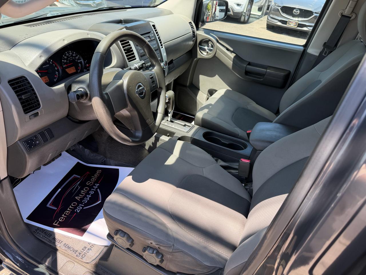 Nissan Xterra X 4WD 2011