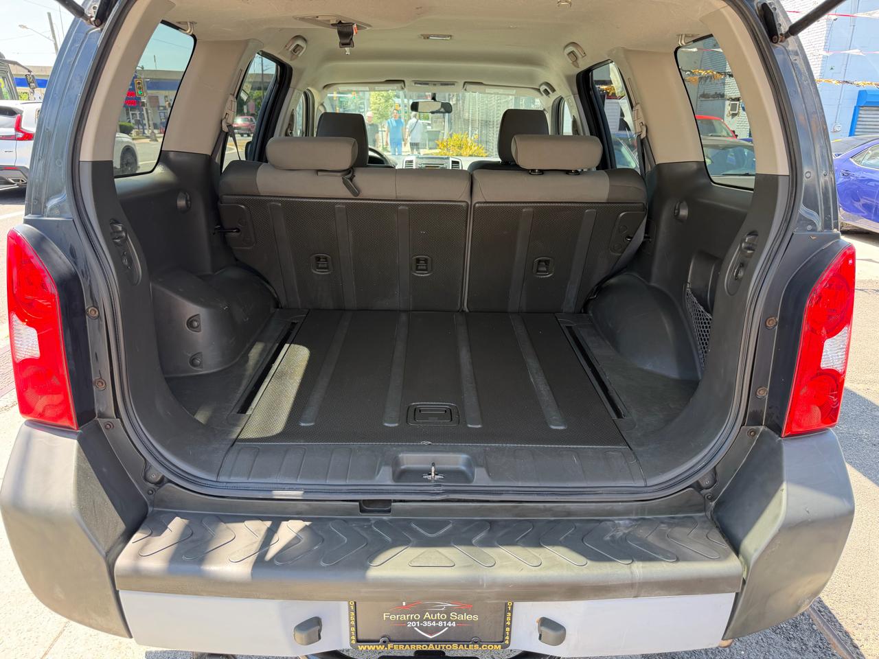 Nissan Xterra X 4WD 2011