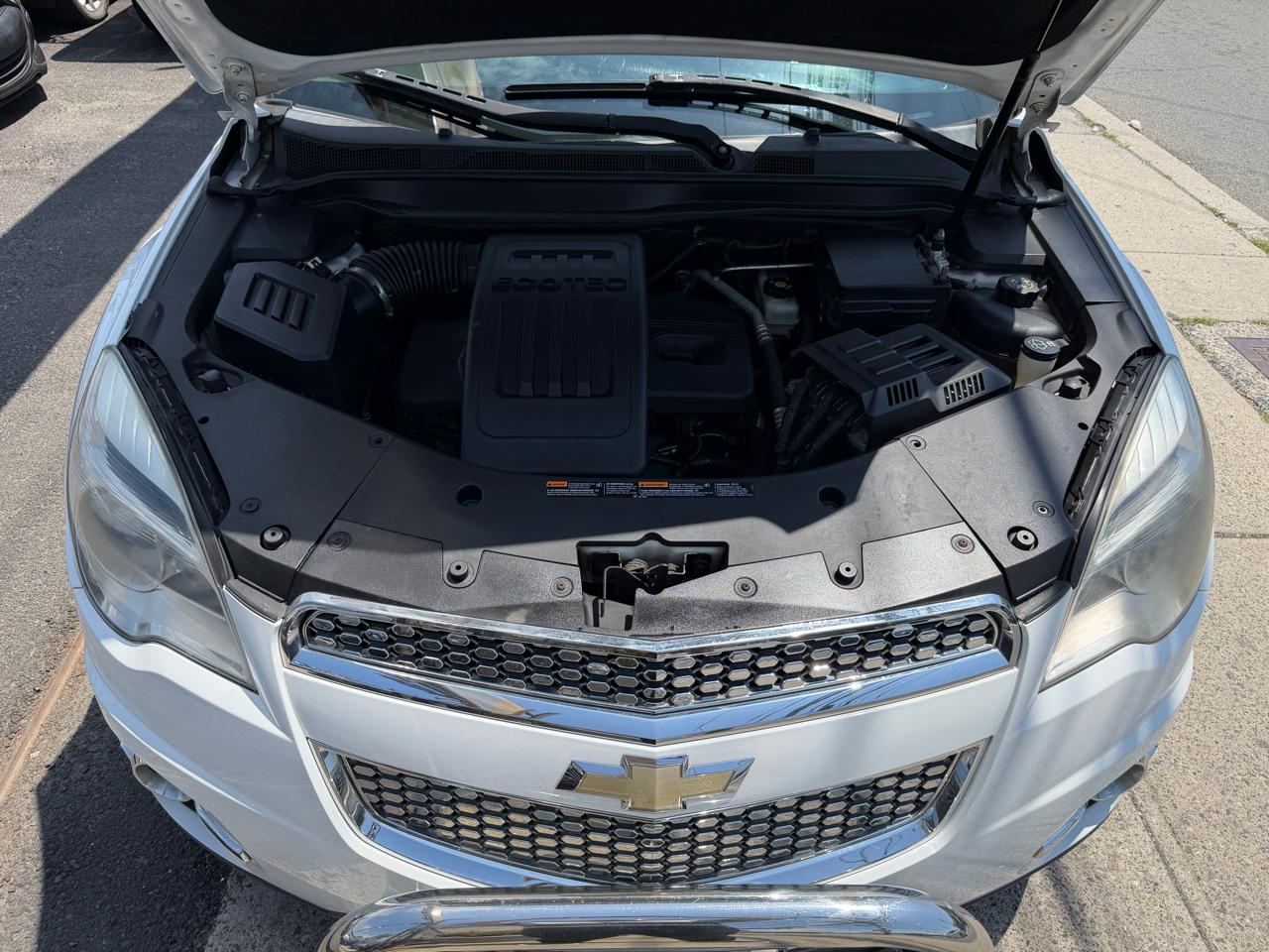 Chevrolet Equinox LS 2WD 2011