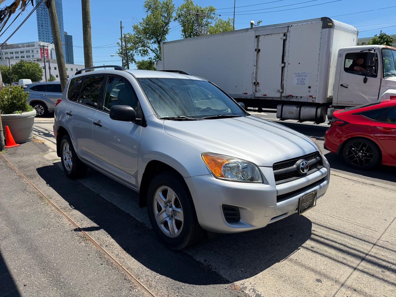 Toyota RAV4 Base I4 4WD 2010