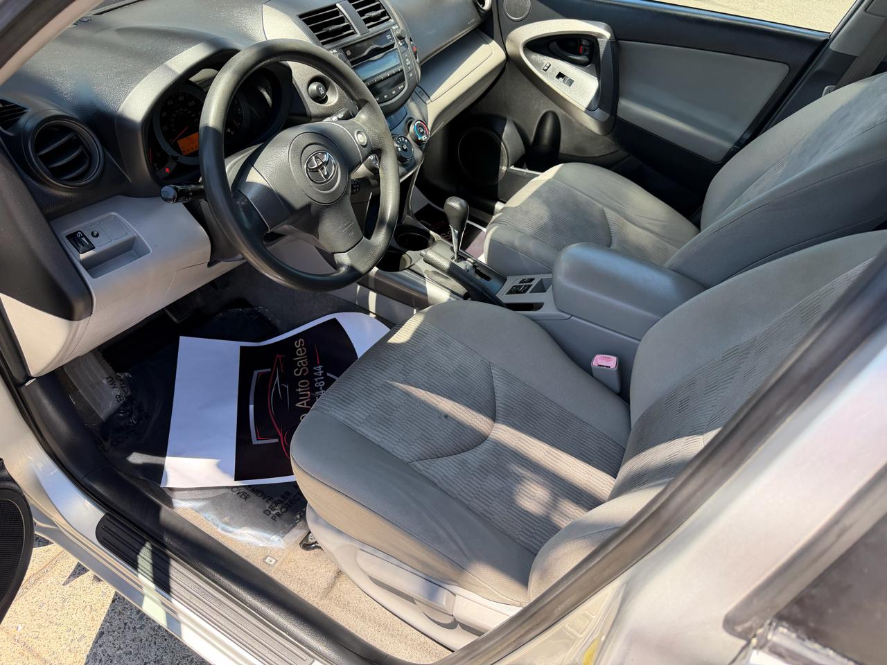 Toyota RAV4 Base I4 4WD 2010