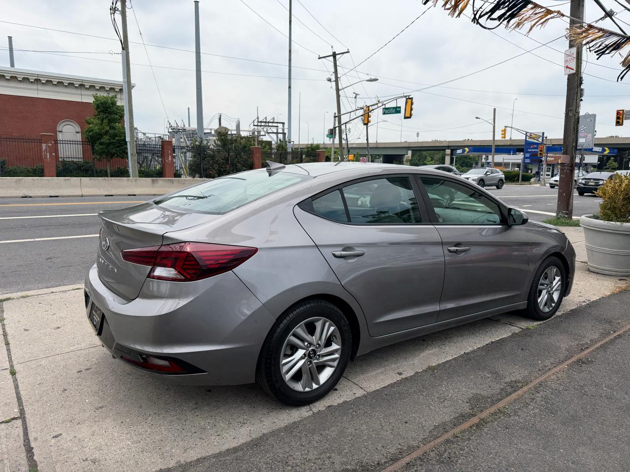 Hyundai Elantra Limited 2020