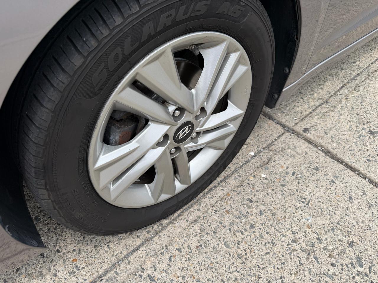 Hyundai Elantra Limited 2020