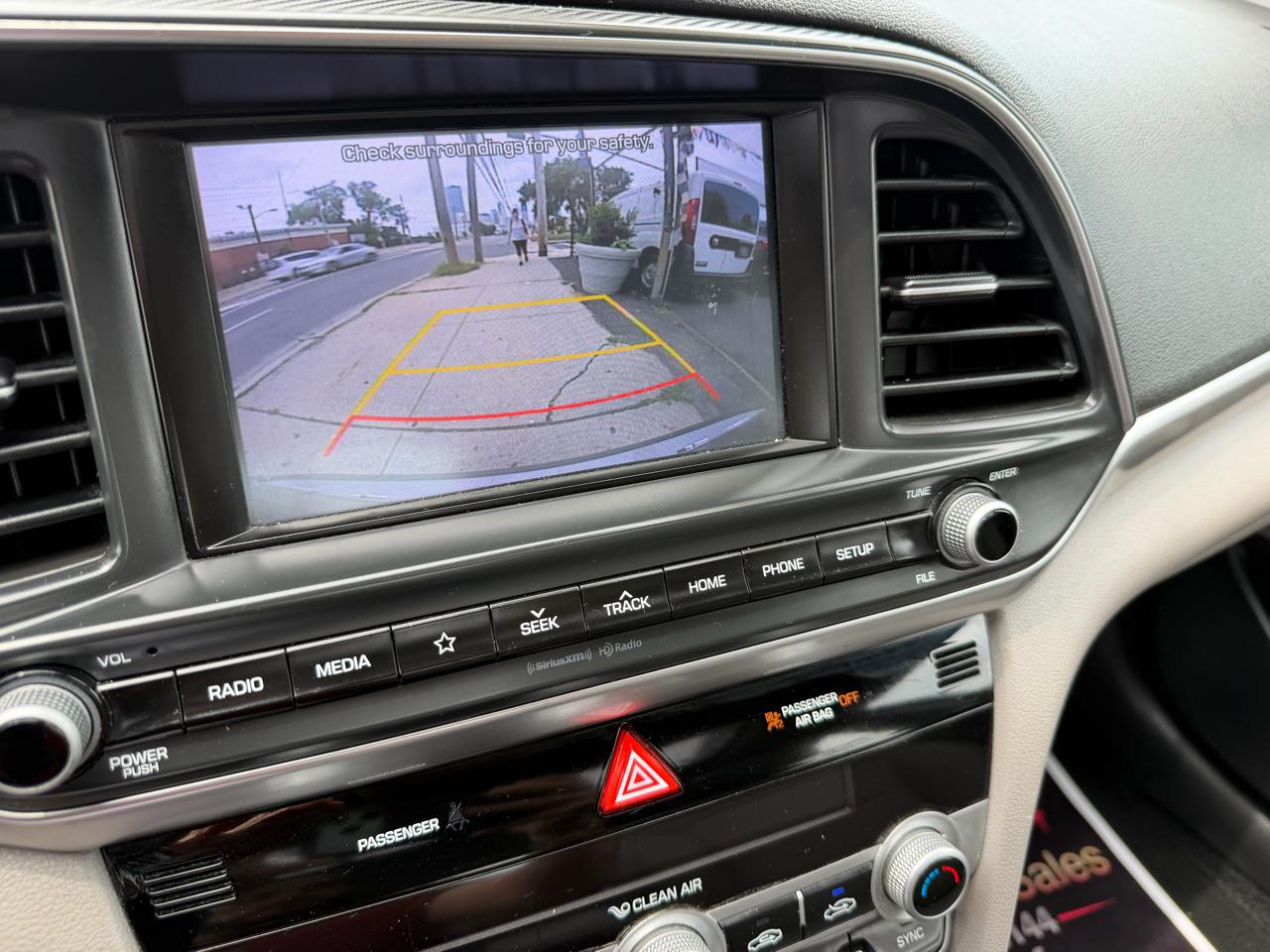 Hyundai Elantra Limited 2020