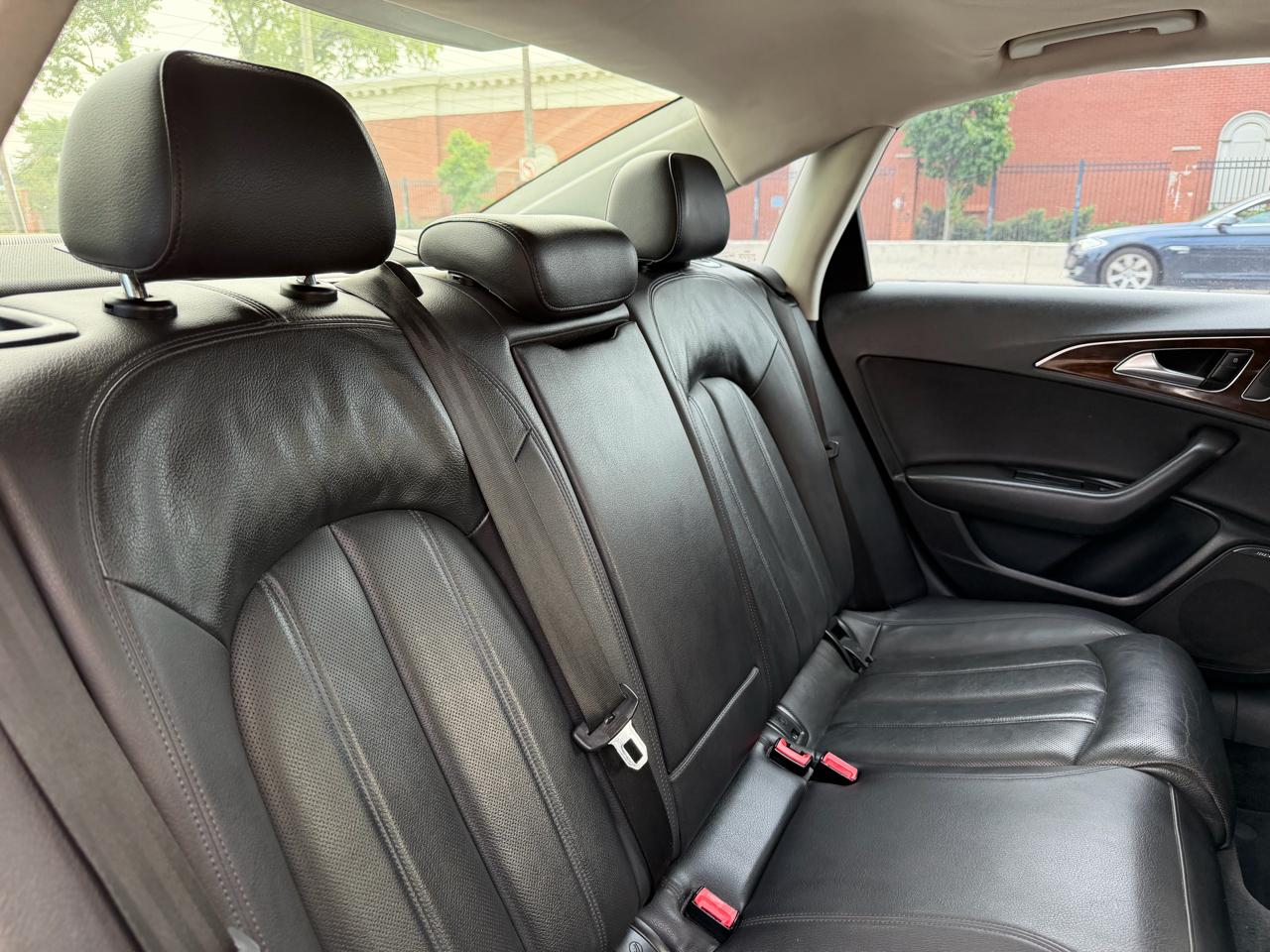 Audi A6 3.0T quattro Tiptronic 2012