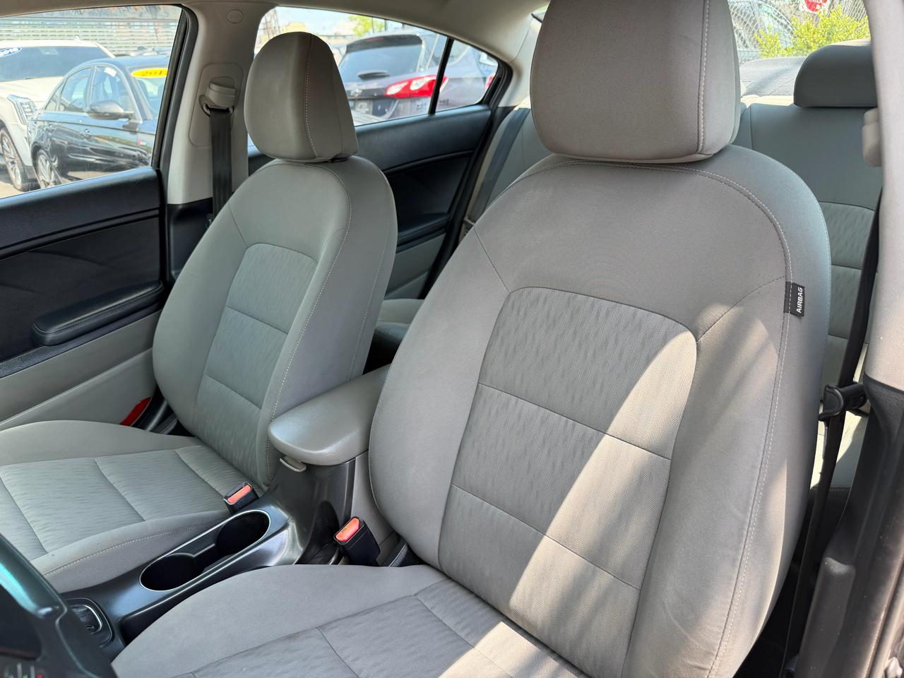Kia Forte LX A6 2014
