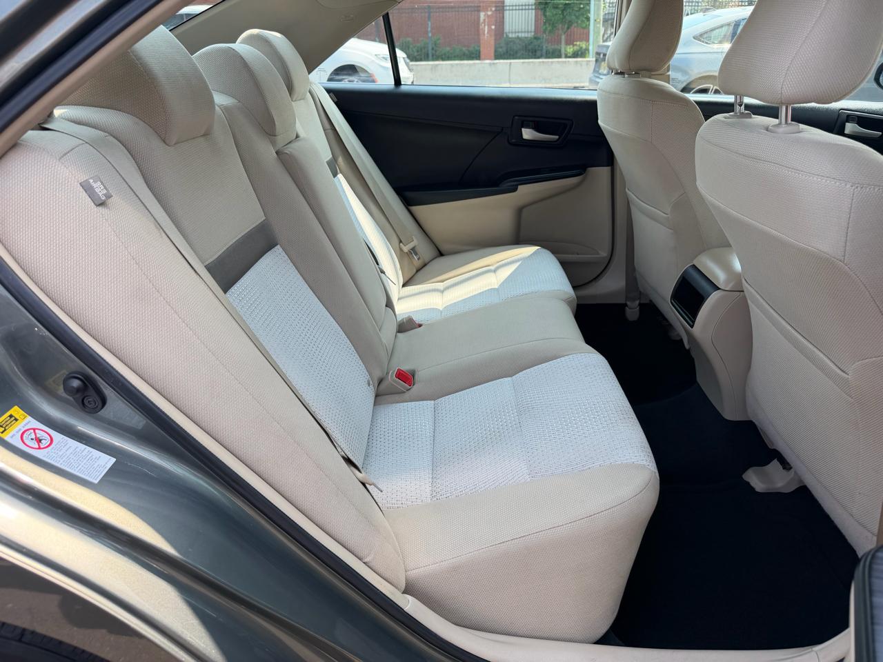 Toyota Camry 4dr Sdn LE Auto 2012