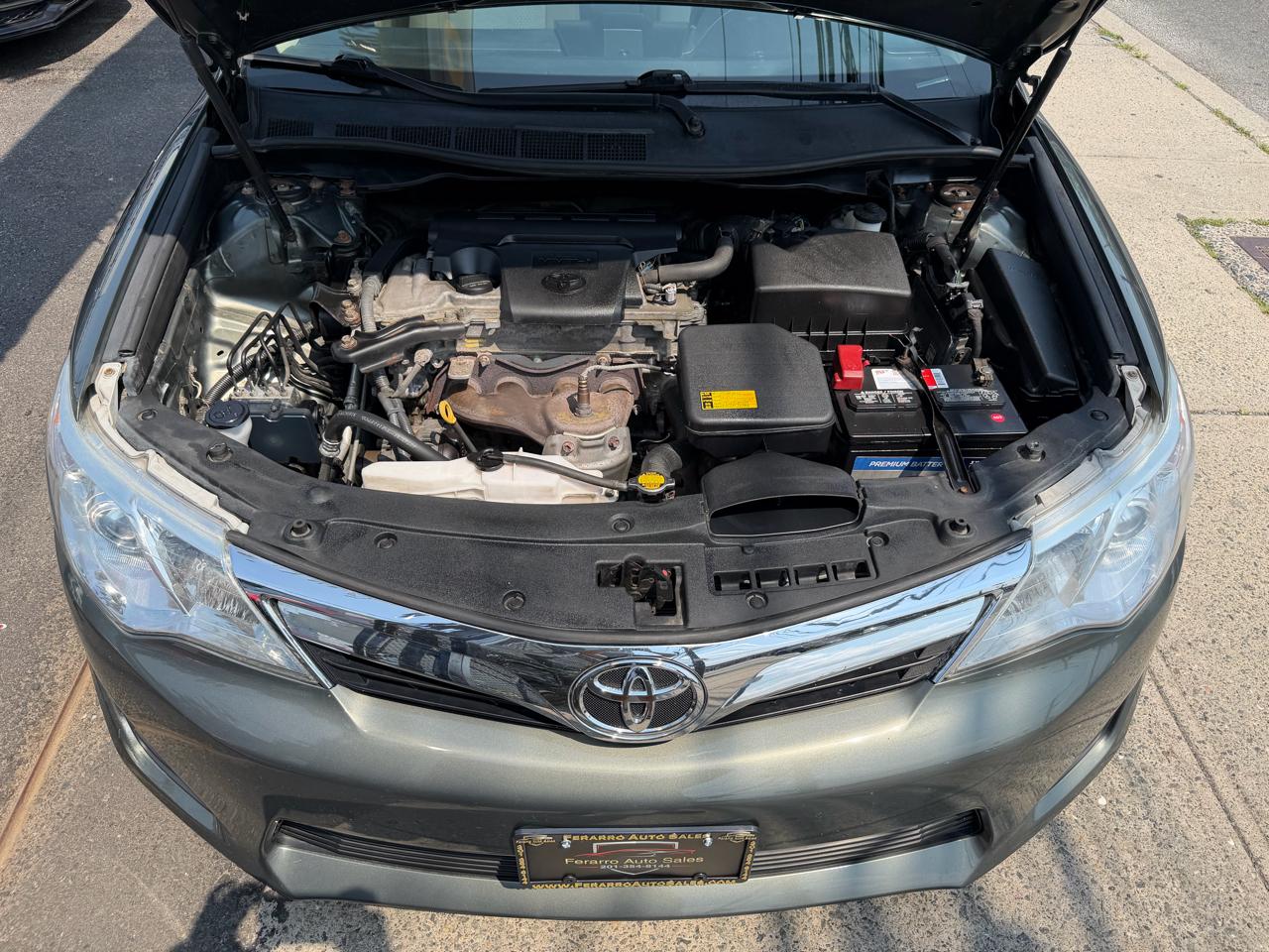 Toyota Camry 4dr Sdn LE Auto 2012