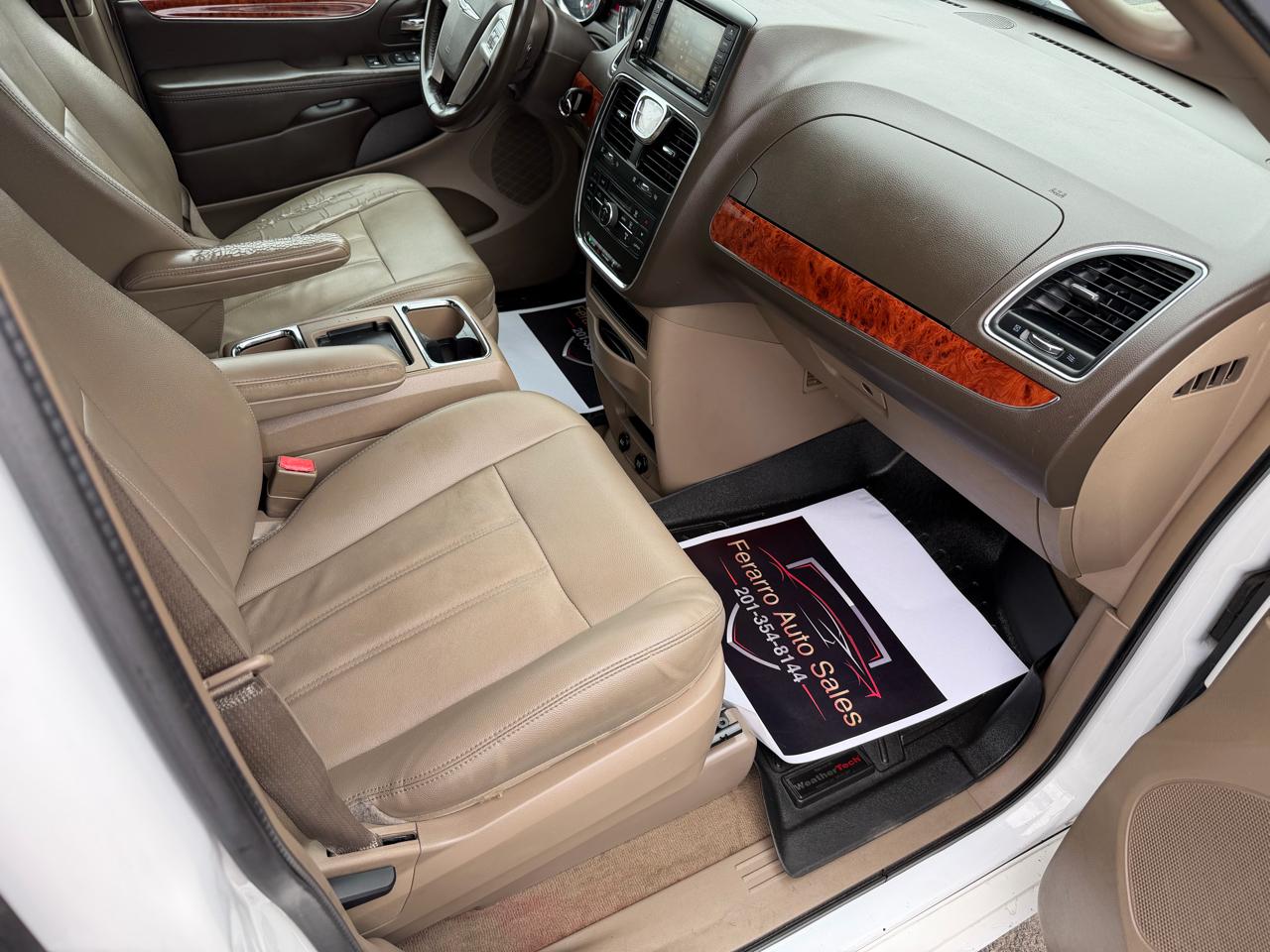 Chrysler Town & Country Touring 2015
