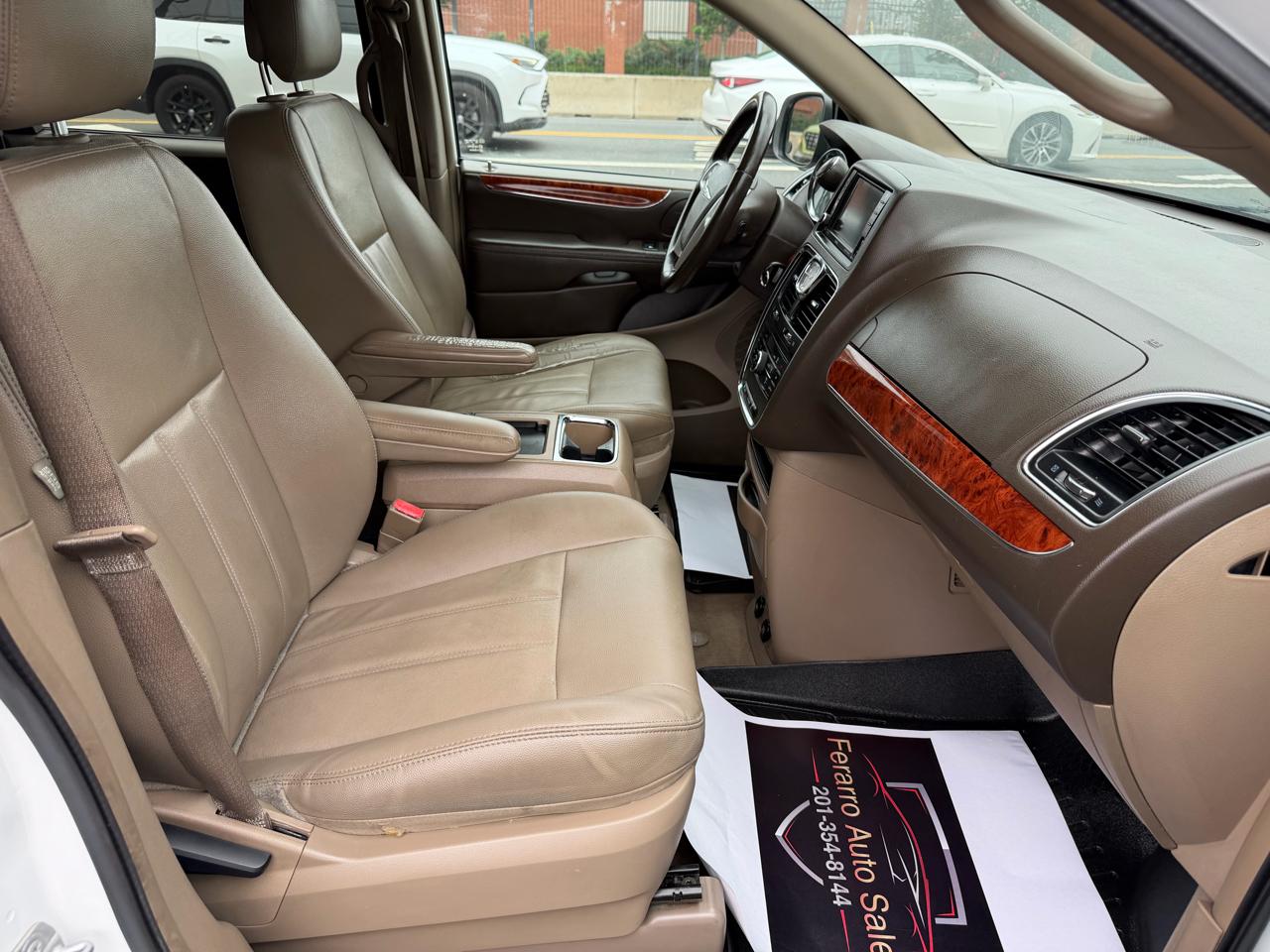 Chrysler Town & Country Touring 2015