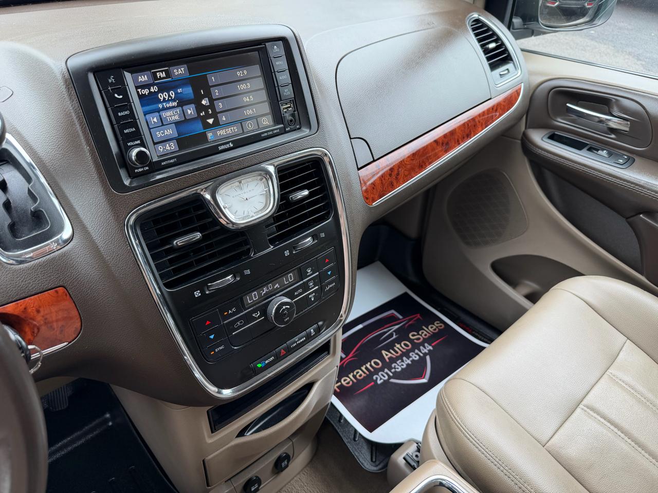 Chrysler Town & Country Touring 2015
