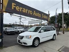 2015 Chrysler Town & Country 