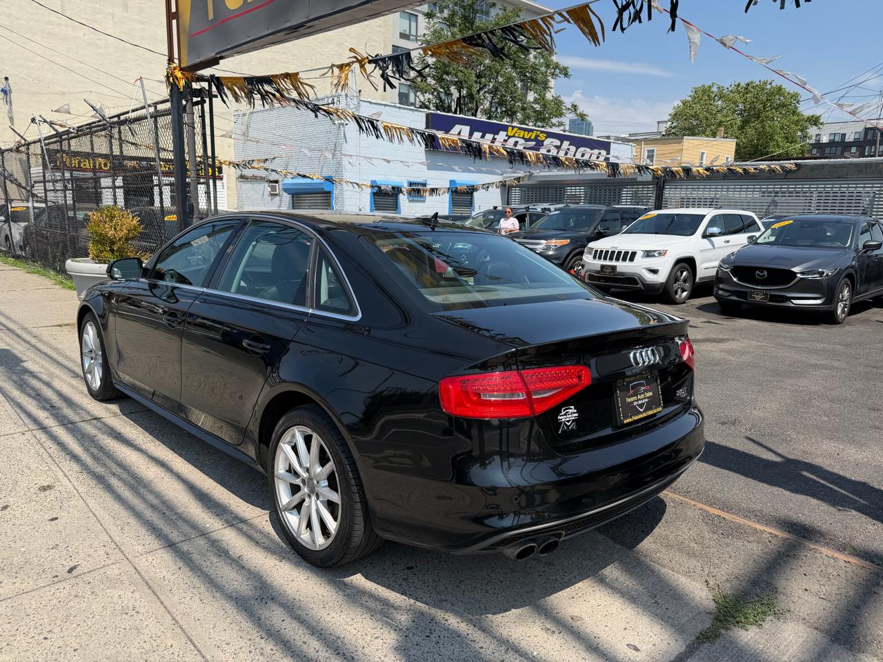 Audi A4 2.0T Sedan quattro Tiptronic 2015
