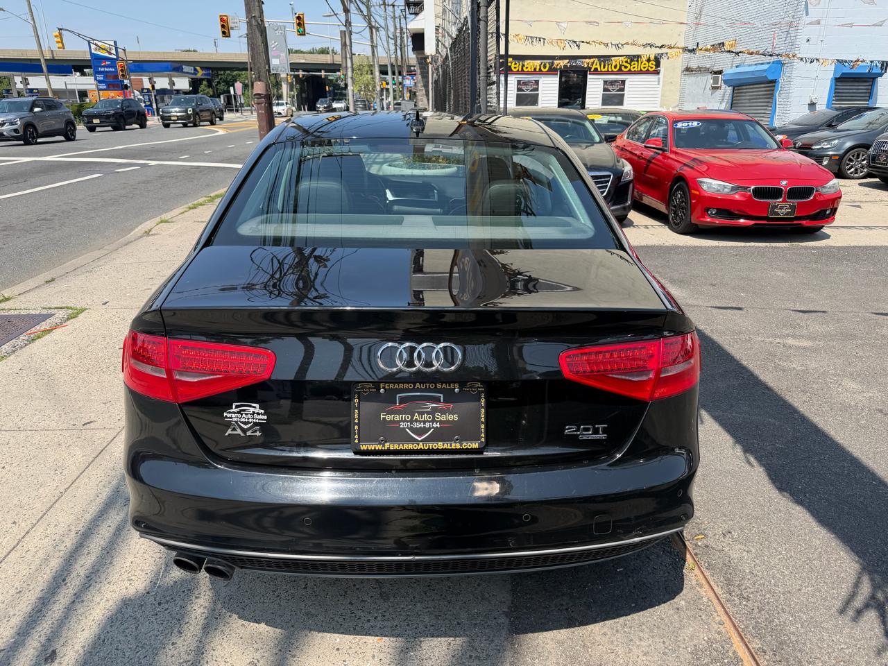 Audi A4 2.0T Sedan quattro Tiptronic 2015