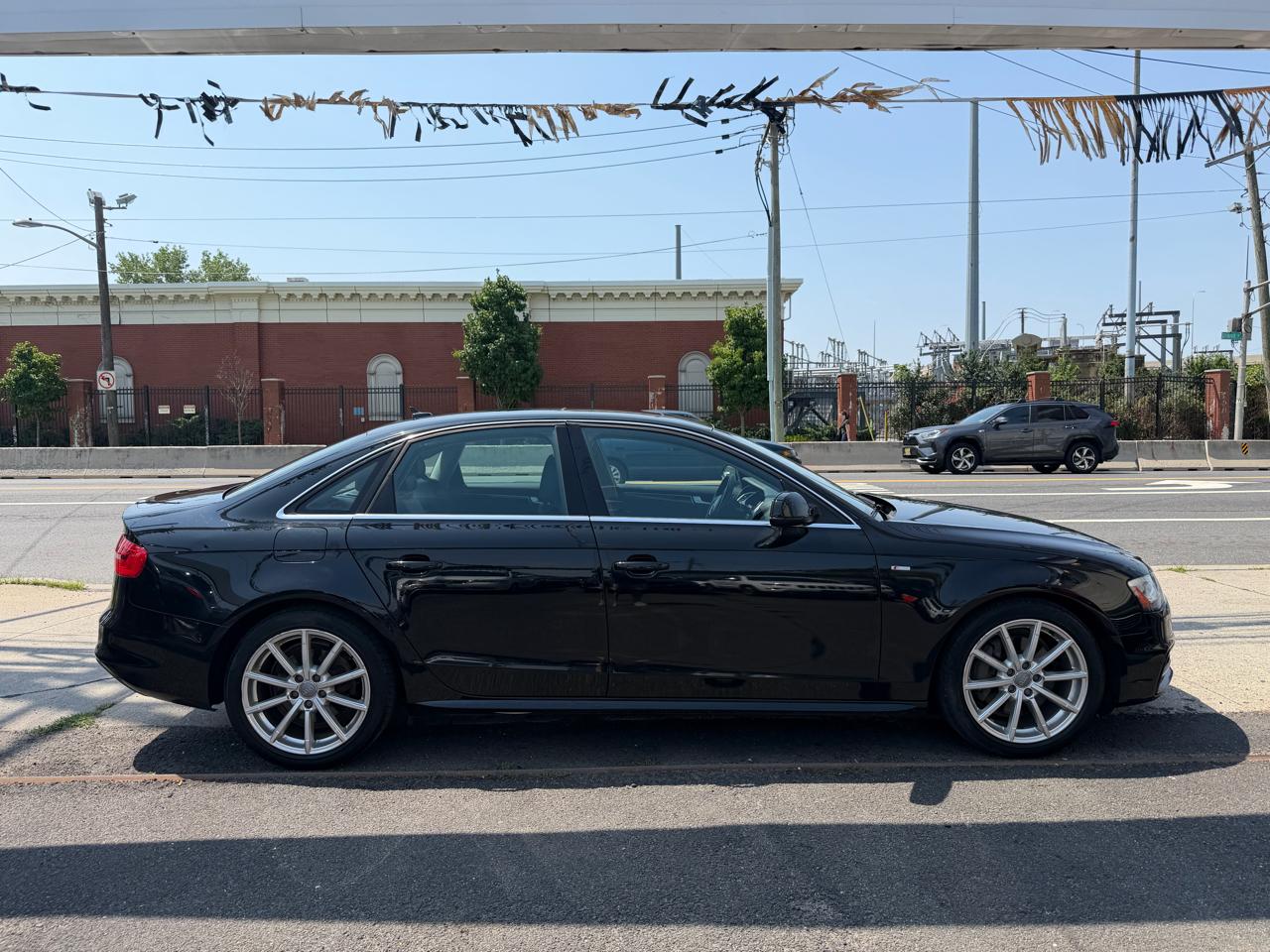Audi A4 2.0T Sedan quattro Tiptronic 2015