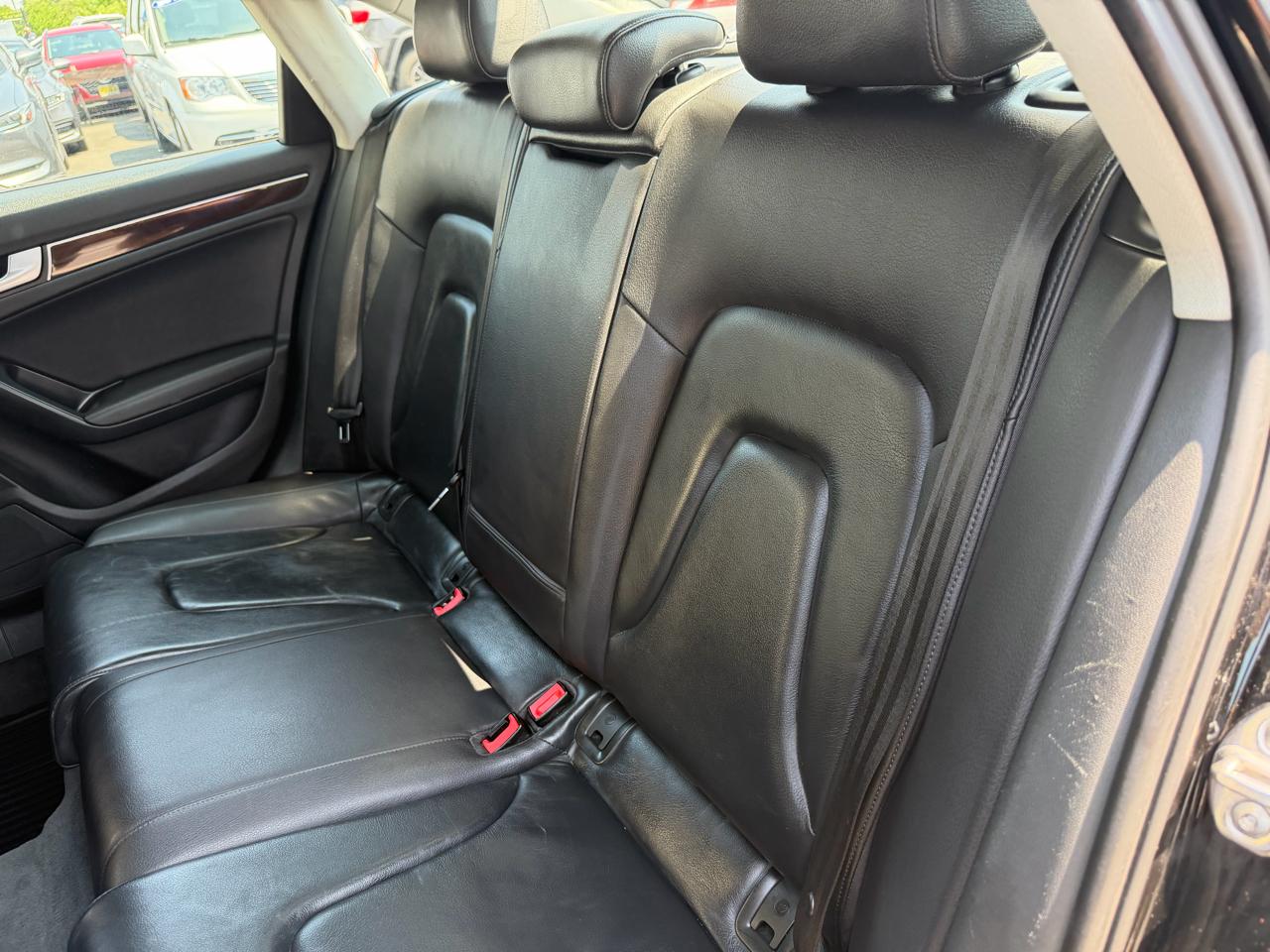 Audi A4 2.0T Sedan quattro Tiptronic 2015
