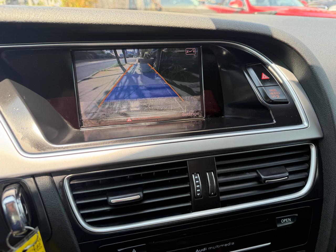 Audi A4 2.0T Sedan quattro Tiptronic 2015